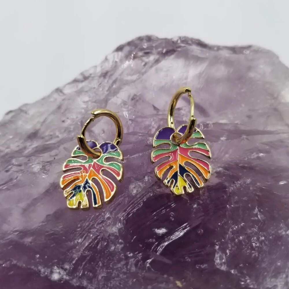 Bohemian Painted Monstera Plant Leaf Dangle Earrings - Picture 4 of 4